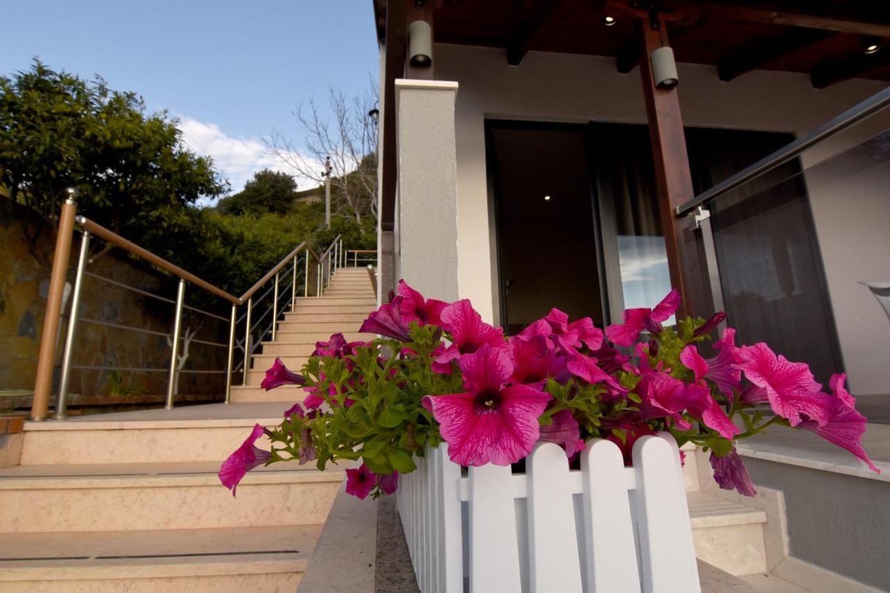 Hotel Ramosaco, Radhime, Vlore Kültér fotó