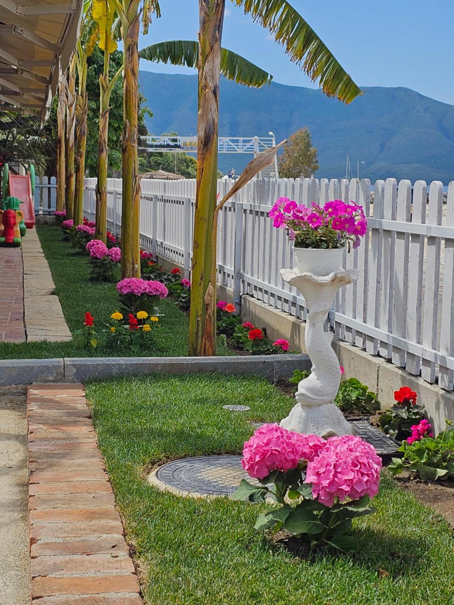 Hotel Ramosaco, Radhime, Vlore Kültér fotó